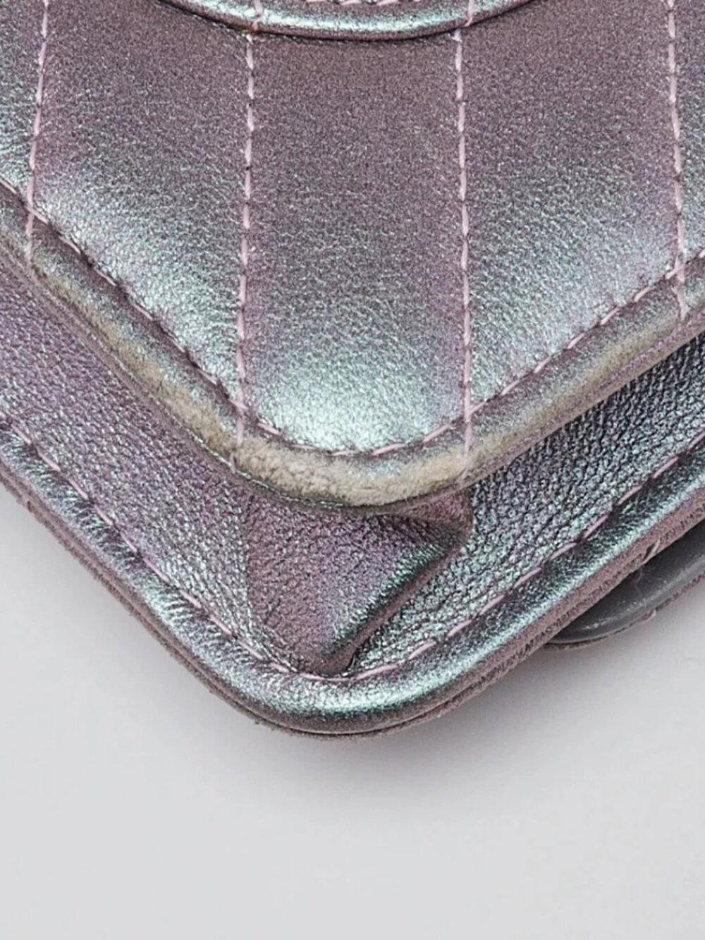 Chanel Purple Iridescent Quilted Lambskin Leather Reissue WOC Clutch Bag - Picture 3 of 10